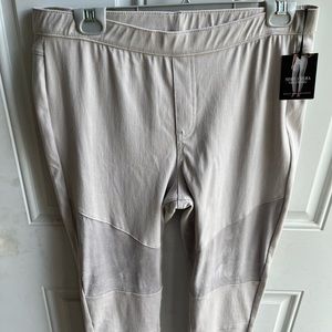 BRAND NEW Simply Vera Wang Women's Gray Denim Moto Skimmer Legging size Large